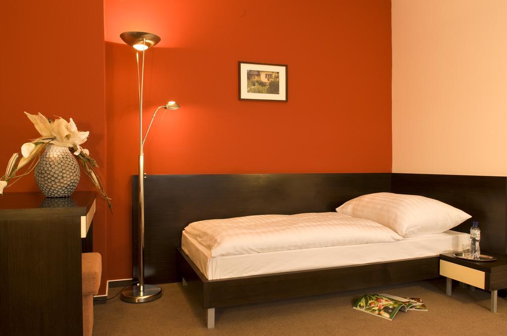Franko Hotel Зволен Экстерьер фото